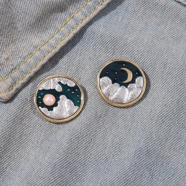 Dream Moon - Enamel Pin