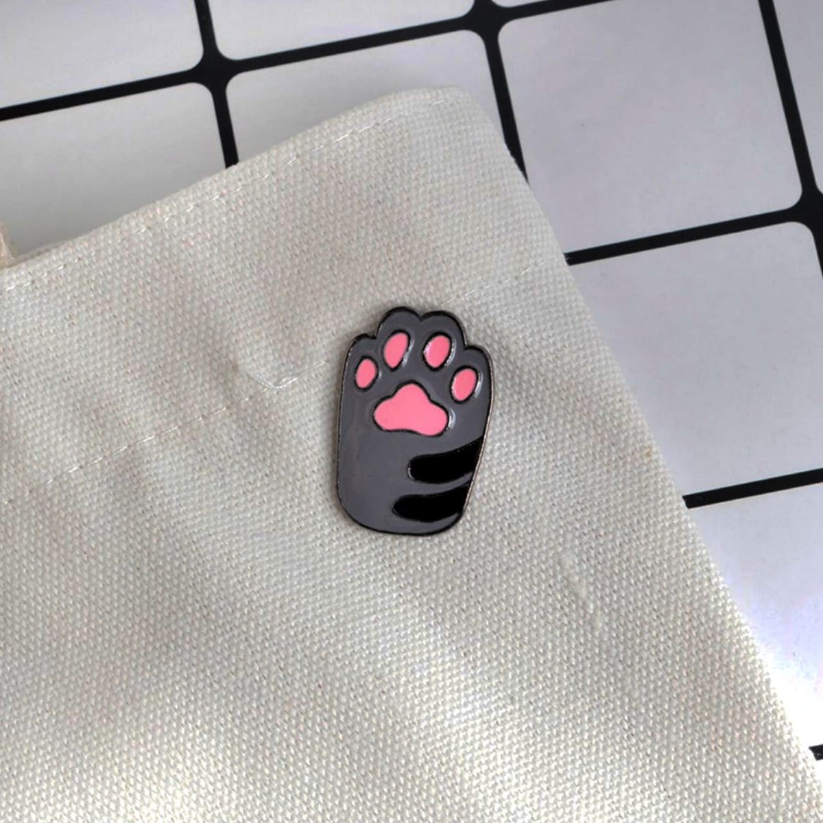 Cat Paw - Enamel Pin