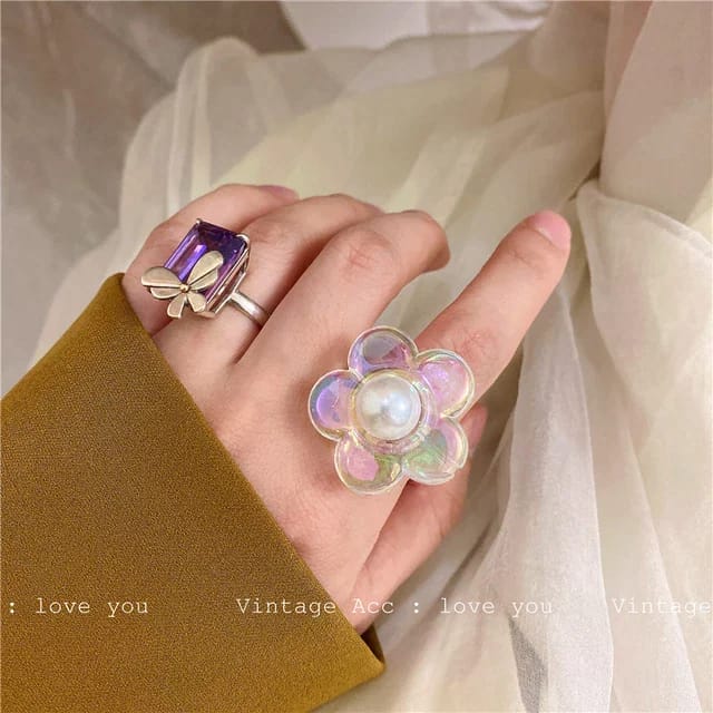 White Acrylic Flower - Rings