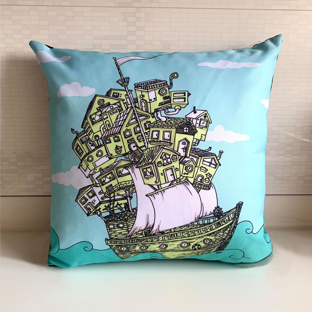 Retro Ship - Cushion