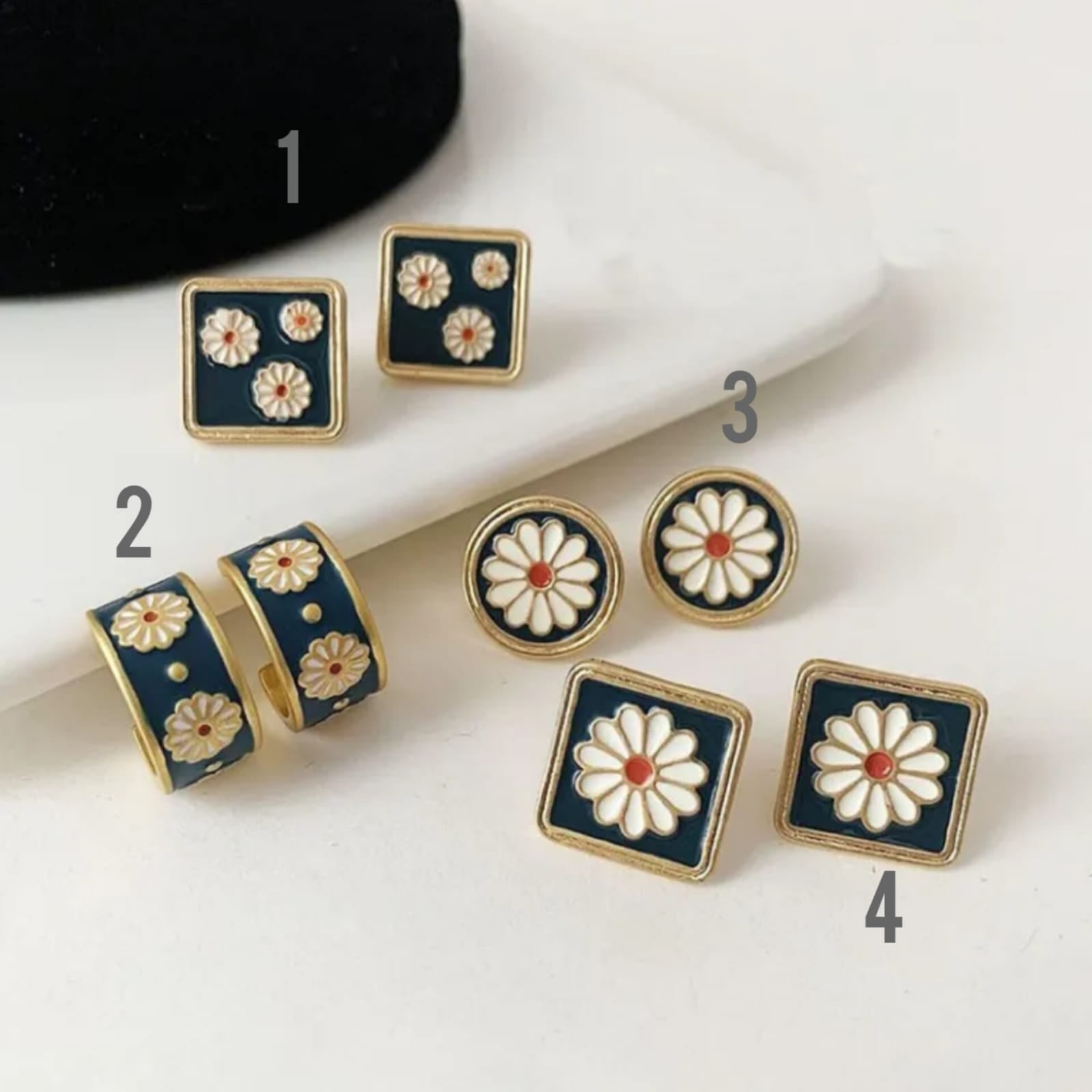 Daisy Flower - Earring