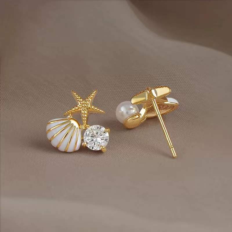 Mini Sea Shell White - Earring