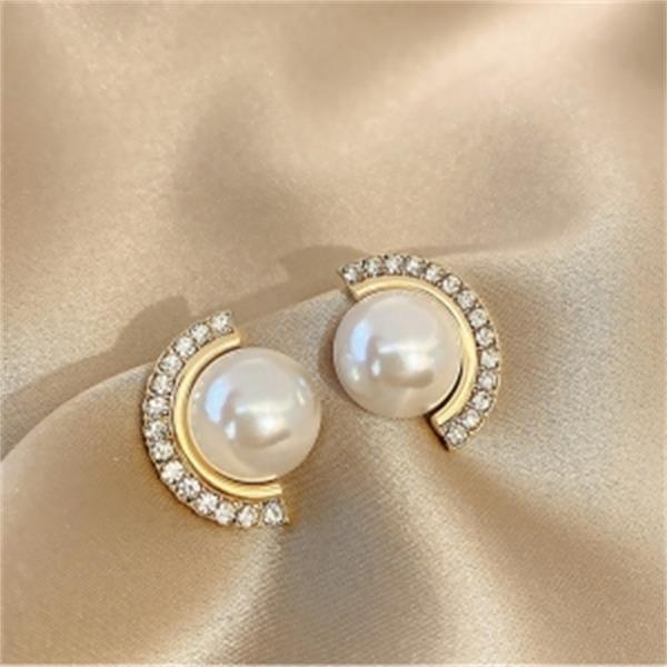 Glossy Pearl  - Earrings